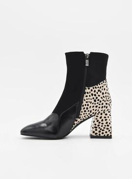 Botin AZAREY negro tacon blanco con manchas