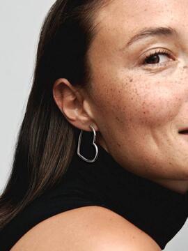 Aro PANDORA Corazones de Amor Asimétricos