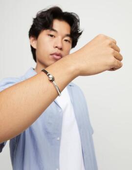 Pulsera UNO DE 50  aro plata trozo cuero marron