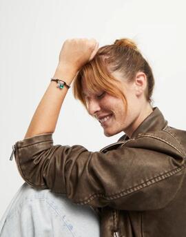 Pulsera UNO DE 50 cuentas cuero con cristal de Murano verde