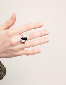 Anillo UNO DE 50 cristal negro facetado ovalado